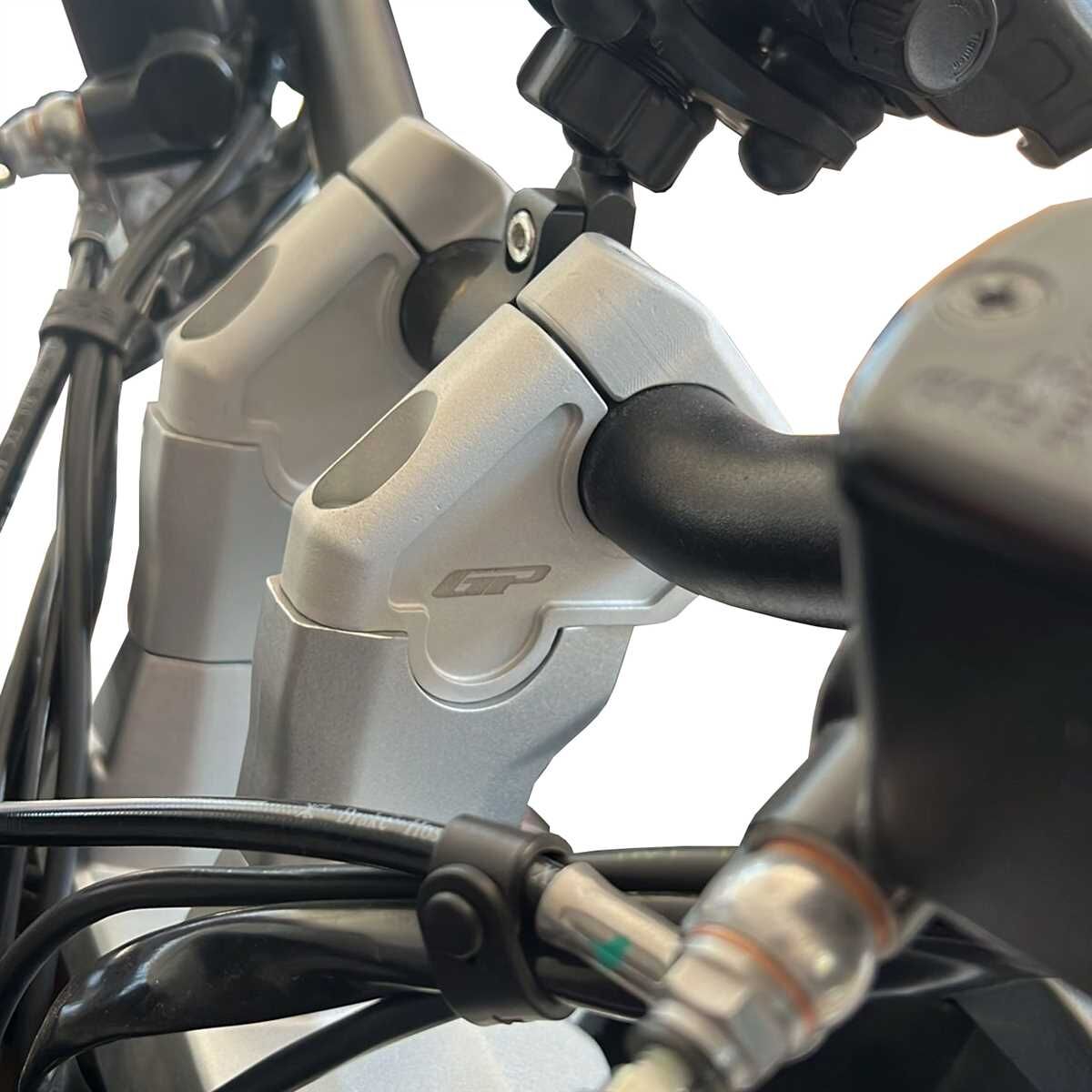 GP Kompozit Peugeot XP400 GT 2023-2024 Uyumlu Gidon Yükseltme Gri