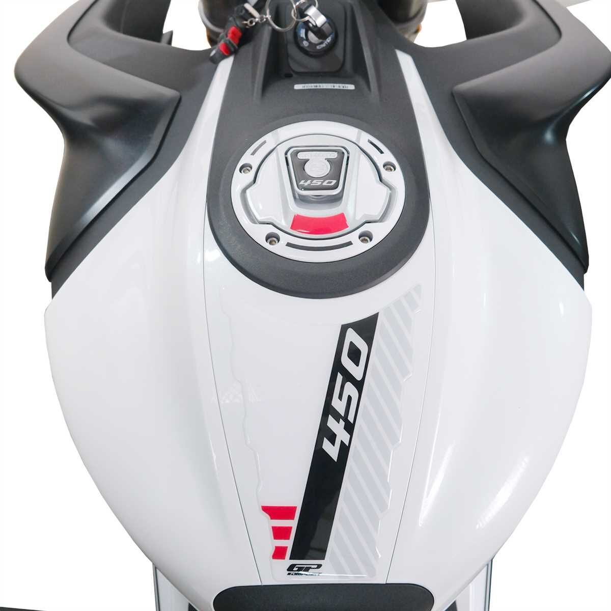 GP Kompozit CF Moto 450 NK 2024 Uyumlu Tank Pad Beyaz