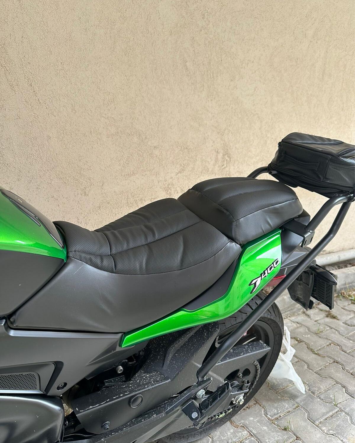 Bajaj Dominar 250/400 uyumlu Konfor Sele Kılıfı Siyah